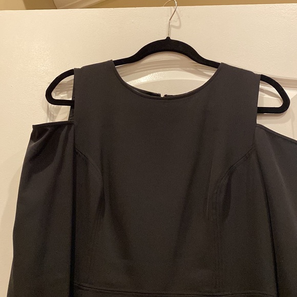 Aidan COLD SHOULDER MINI DRESS - Picture 3 of 10